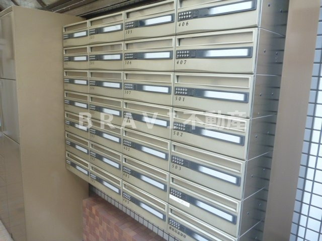 シュライン森ノ宮　BRAVI不動産のその他共用部分|【シュライン森ノ宮】集合ポストです