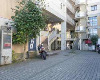 【エントランス】