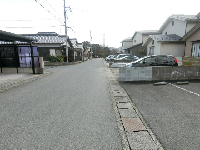 ファミーユ中野B棟の周辺