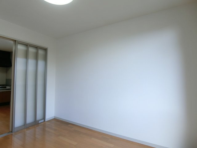 ファミーユ中野B棟の居間・リビング