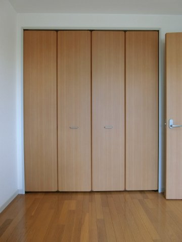 ファミーユ中野B棟の収納