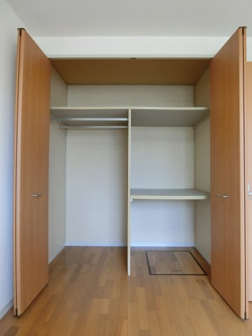 ファミーユ中野B棟の収納