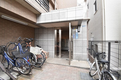 【エントランス】 | グランイーグル川崎東Ⅱ | 京浜急行大師線「港町」駅徒歩5分の好立地！