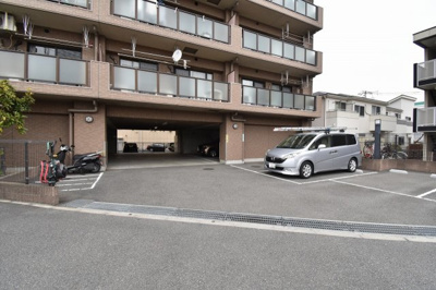 【駐車場】 | グランイーグル川崎東Ⅱ | 平置き駐車場