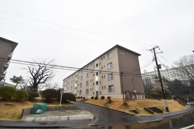 【外観】 | 竹山団地1609号棟 | JR横浜線「鴨居」駅バス8分「竹山団地中央」停徒歩3分！