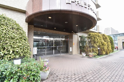 【エントランス】 | ローヤルシティ鴨居五番館 | JR横浜線「鴨居」駅徒歩7分の好立地！横浜市営地下鉄グリーンライン「中山」駅徒歩31分！