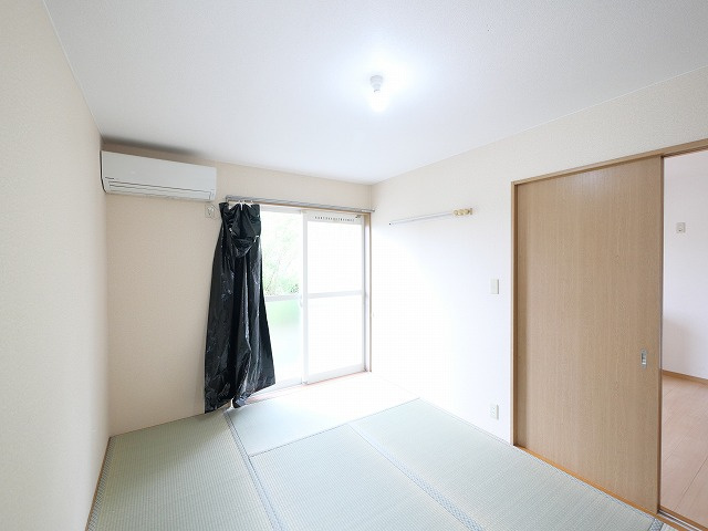 エステートピアヨネザワの和室|和室がひろがる居住スペース