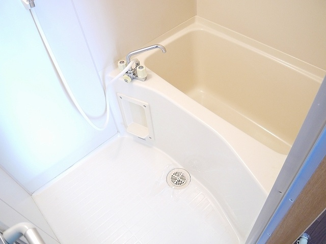 エステートピアヨネザワの浴室|お風呂で日々の疲れを落としましょう