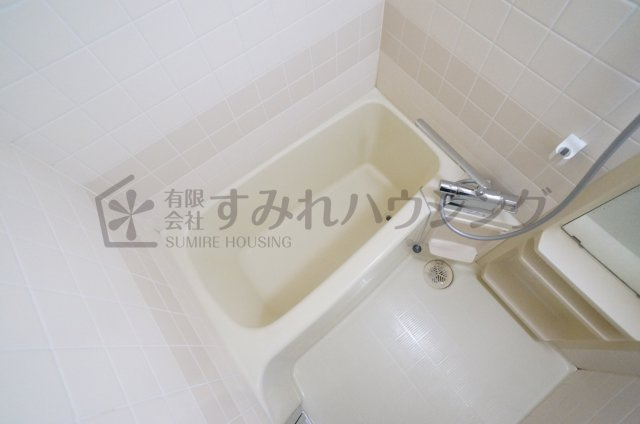 マンションボナミ田中の浴室