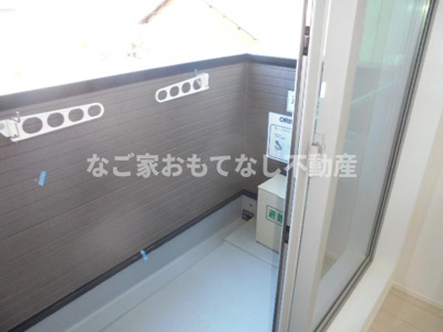 【バルコニー】 | ジャルダン黒川 | 日当たり良好です。同型タイプ