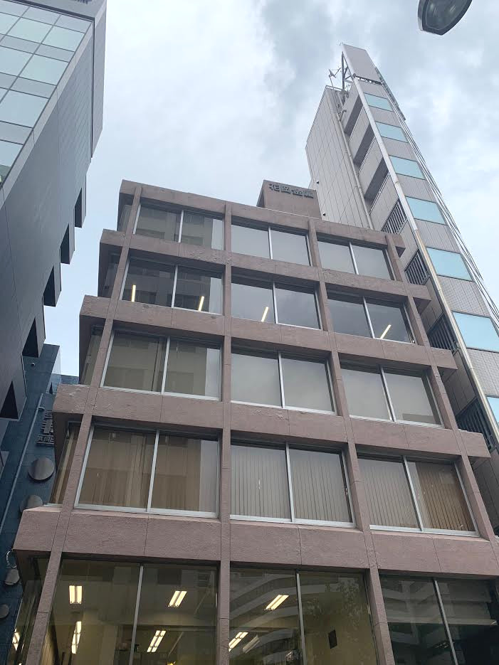 花岡ビルの外観