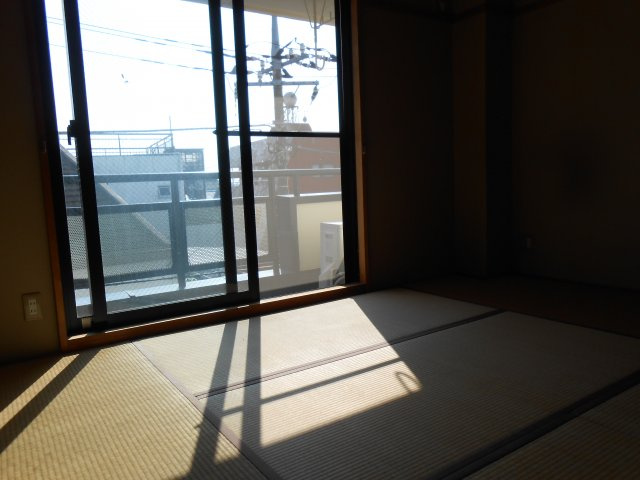 ファミール芹沢の和室