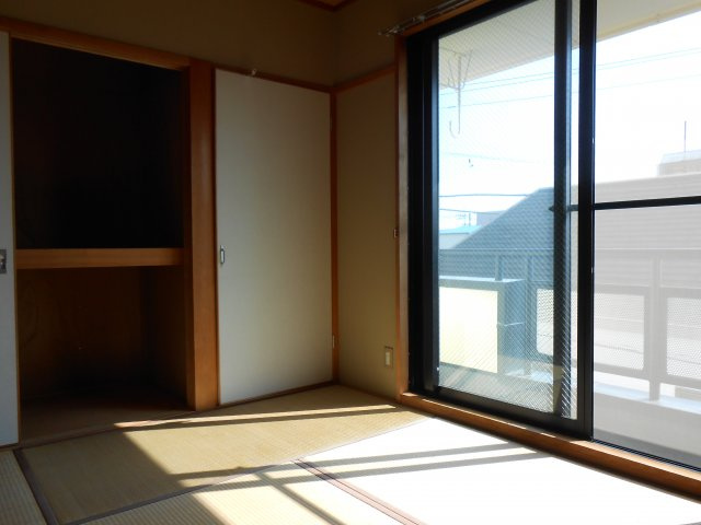 ファミール芹沢の和室