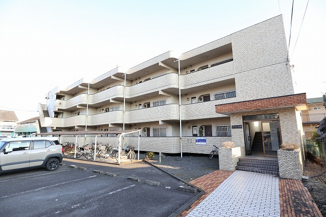 マンション志茂の外観
