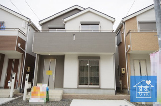 【外観】 | 4号棟　現地（2019年2月）撮影
堂々完成しました！即入居可能♪
敷地面積103.91㎡（31.43坪）。
駐車並列2台可能。