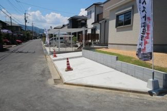 【駐車場】