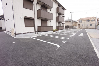 【駐車場】