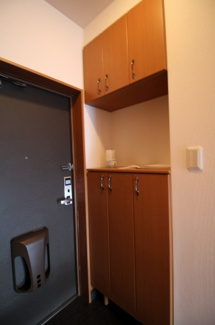 【玄関】 | エスポアールSⅡ | 収納もある玄関です