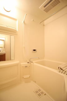 【浴室】 | エスポアールSⅡ | 日々の疲れを癒すお風呂付です