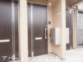 【エントランス】