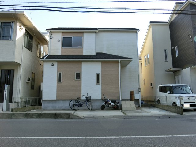 習志野市東習志野２丁目　中古戸建　平成２７年建築　の外観