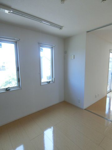 Mel-court（メルコート）の洋室