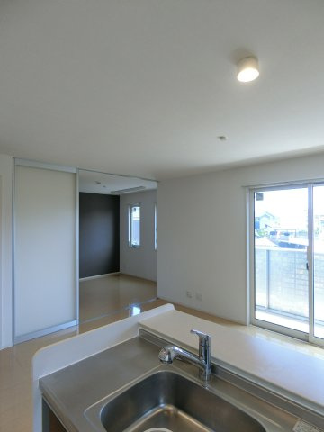 Mel-court（メルコート）の居間・リビング