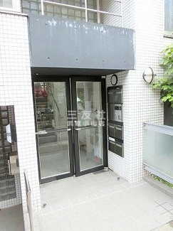 【エントランス】