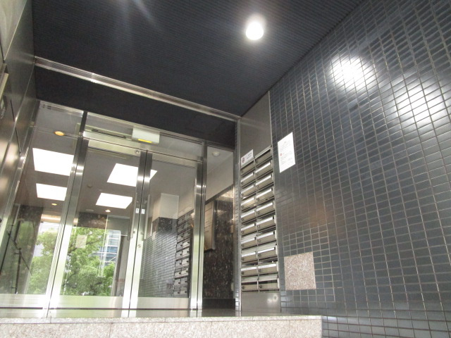 【エントランス】