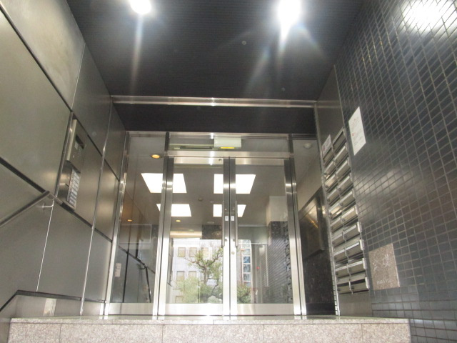 【エントランス】