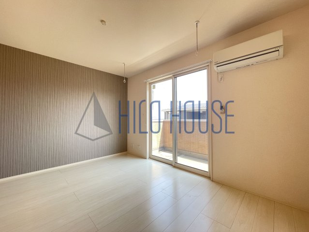 コスモスAの居間・リビング