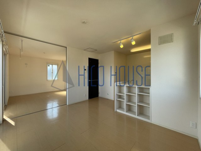 レフィナード(川越的場)の居間・リビング