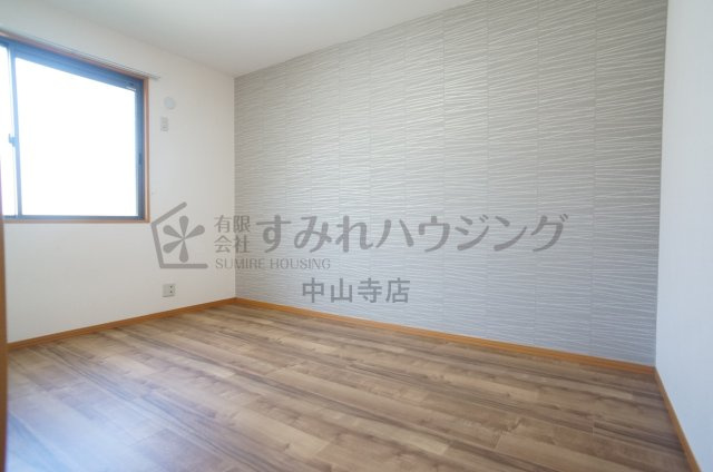 グリーンフォーレスト伊丹　C棟の寝室