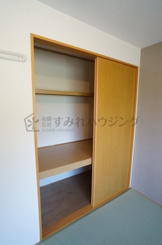 グリーンフォーレスト伊丹　C棟の収納