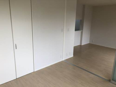 【玄関】 | アルティ逢坂Ｂ | シンプルで使いやすい玄関です