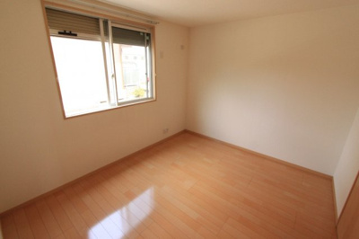 【洋室】 | ヴィラコートＢ | コンパクトで使いやすい洋室です