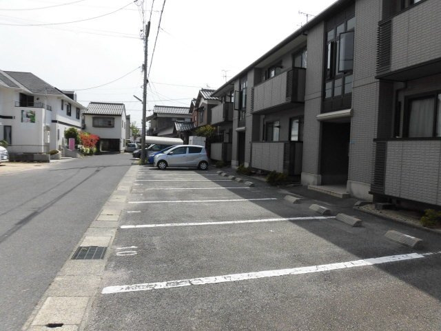 トスカーナの駐車場