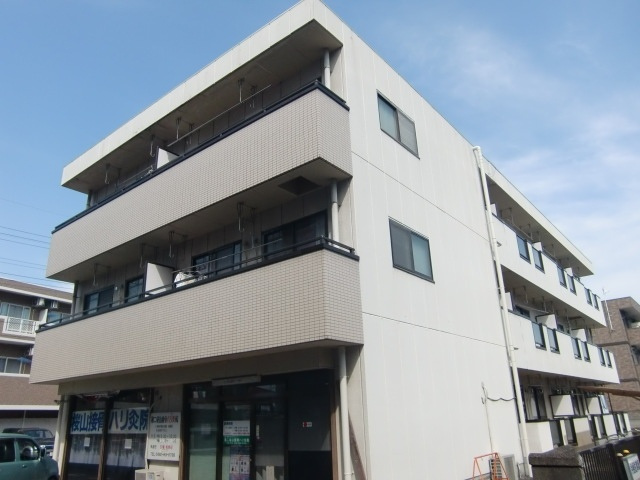関谷マンションの外観