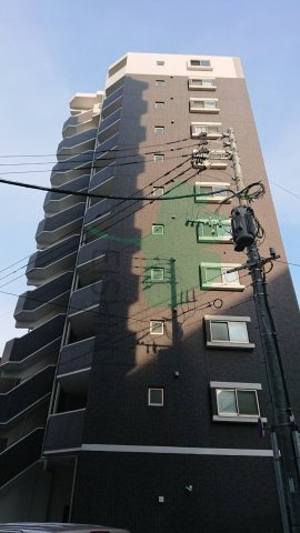 リラス博多の外観