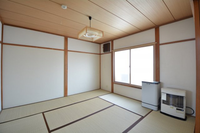 【和室】 | 高樋アパート | 明るい和室です