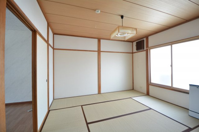 【和室】 | 高樋アパート | 柔らかい畳が心地よい和室