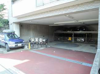 【駐車場】