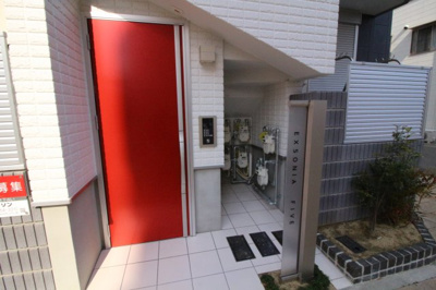 【エントランス】 | EXSONIA FIVE