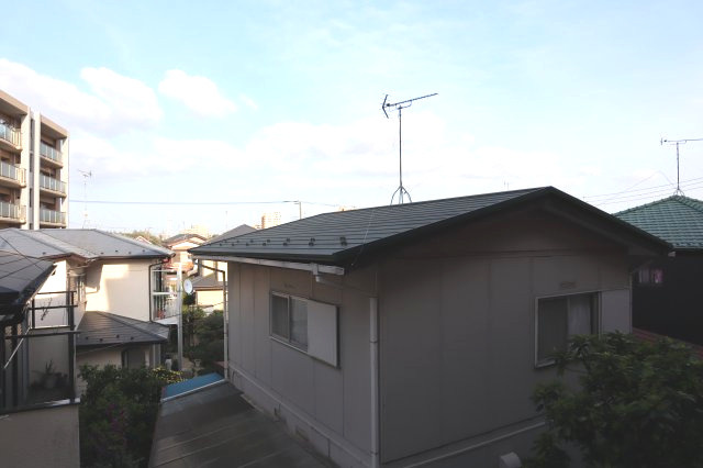 ライオンズマンション東習志野３階　習志野市東習志野１丁目　中古マンションの展望|前面は2階建の戸建群です。陽当り良好です。