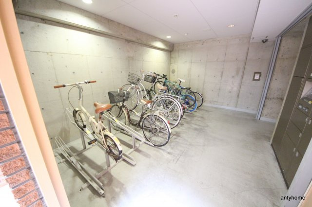 堂島プライマリーワン　仲介手数料無料の駐車場