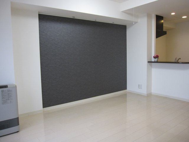 ゾネ医大キャンパス前の居間・リビング