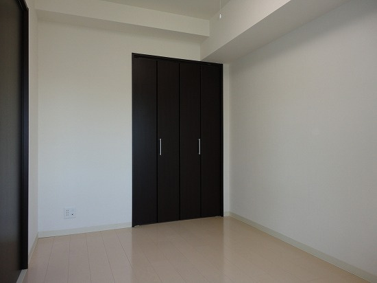 ゾネ医大キャンパス前の寝室