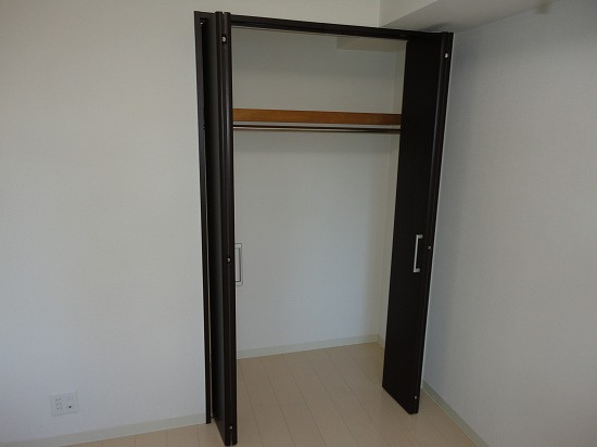 ゾネ医大キャンパス前の収納