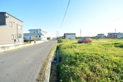【前面道路含む現地写真】 | 黒石市上十川土地 | 北側道路