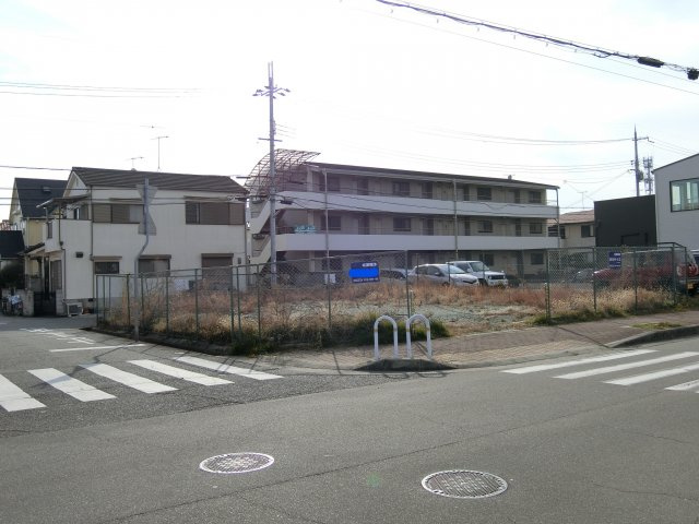神戸市西区宮下1丁目土地の前面道路含む現地写真|南・東・北　三方向の角地　玉津北環状線に面します